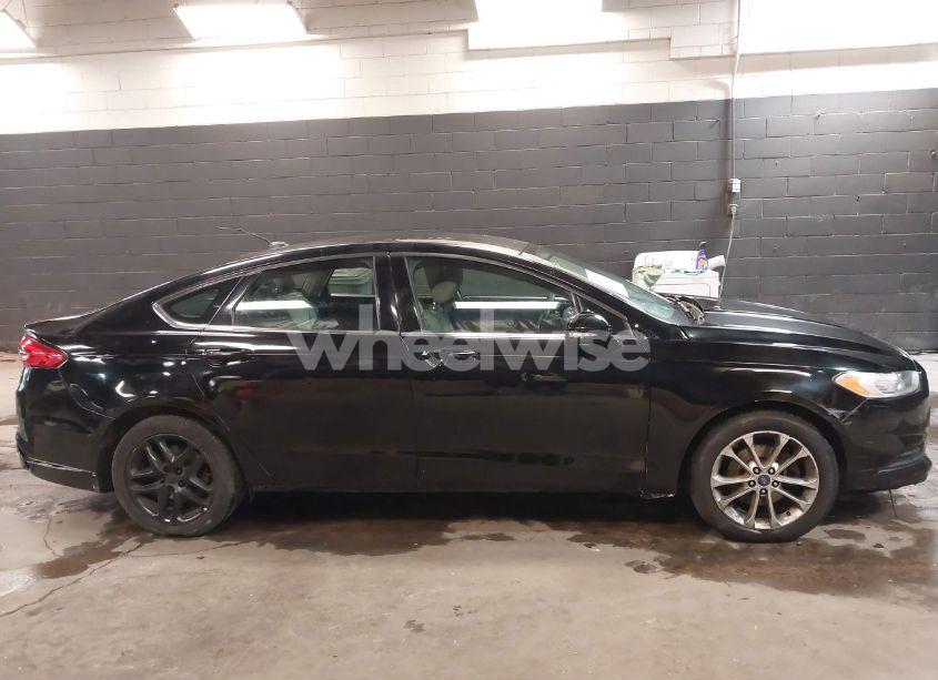 Photo 13 of 2017 Ford Fusion S (VIN 3FA6P0G71HR164433)