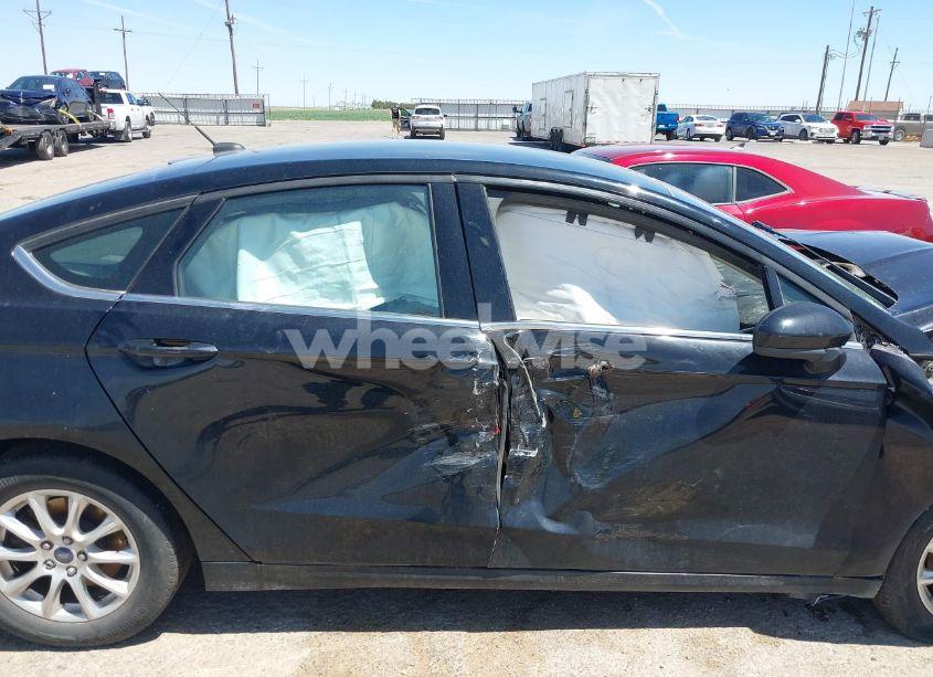 Photo 13 of 2017 Ford Fusion S (VIN 3FA6P0G71HR246873)