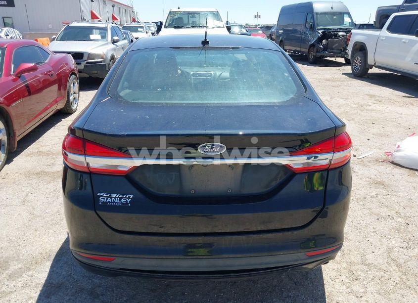 Photo 16 of 2017 Ford Fusion S (VIN 3FA6P0G71HR246873)