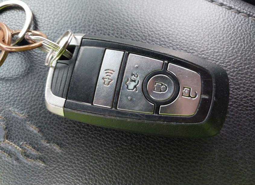 Photo 11 of 2018 Ford Fusion S (VIN 3FA6P0G71JR113147)