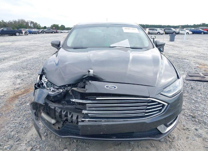 Photo 12 of 2018 Ford Fusion S (VIN 3FA6P0G71JR113147)
