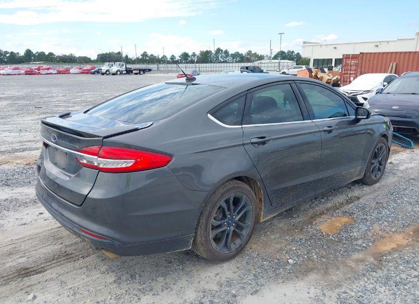 Photo 4 of 2018 Ford Fusion S (VIN 3FA6P0G71JR113147)