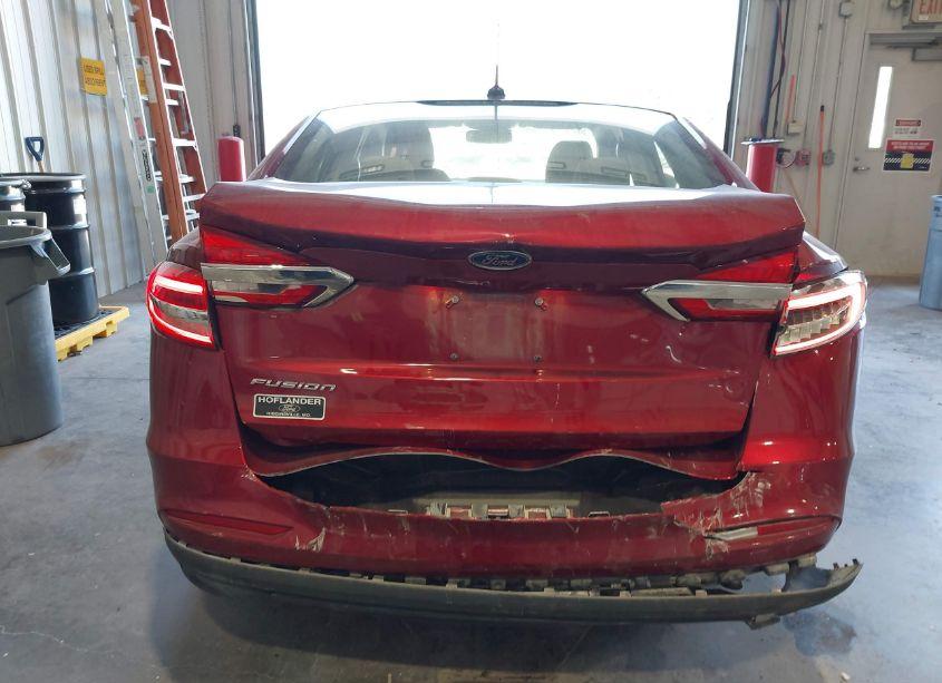 Photo 16 of 2019 Ford Fusion S (VIN 3FA6P0G71KR164875)