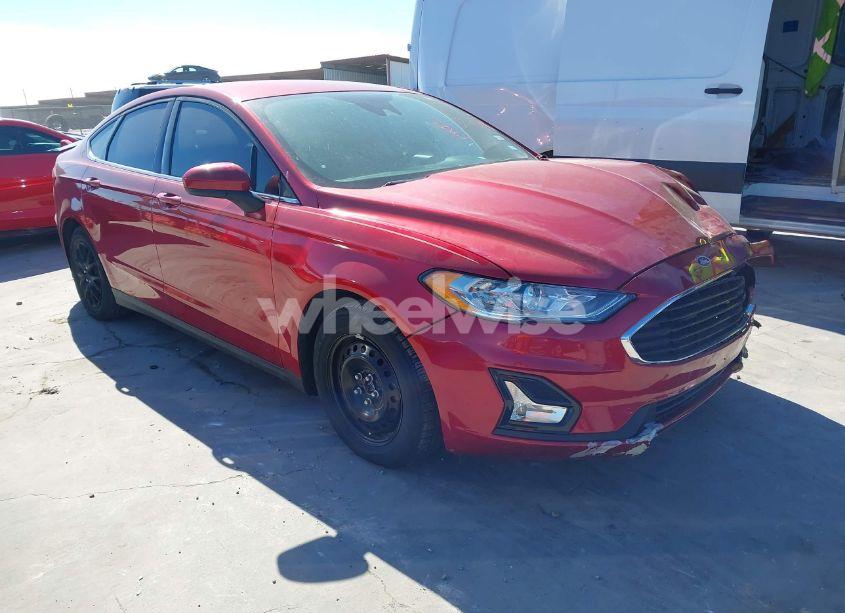 2020 Ford Fusion S (VIN 3FA6P0G71LR180916) main photo