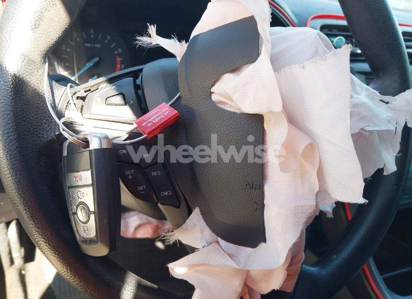 Photo 11 of 2020 Ford Fusion S (VIN 3FA6P0G71LR180916)