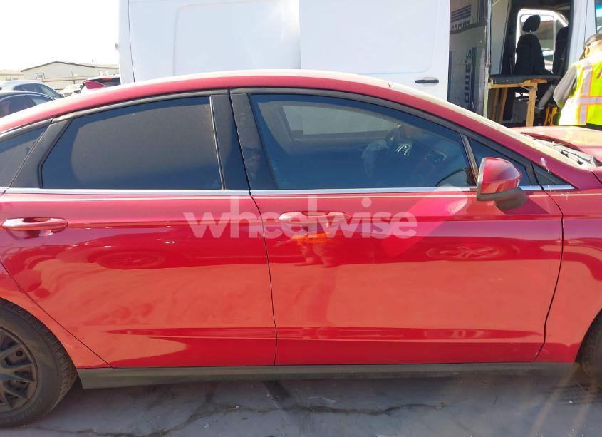 Photo 14 of 2020 Ford Fusion S (VIN 3FA6P0G71LR180916)