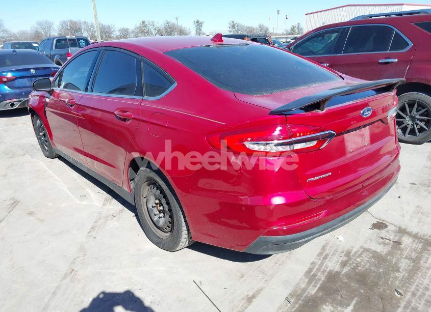Photo 3 of 2020 Ford Fusion S (VIN 3FA6P0G71LR180916)