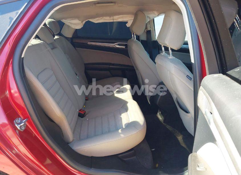 Photo 8 of 2020 Ford Fusion S (VIN 3FA6P0G71LR180916)