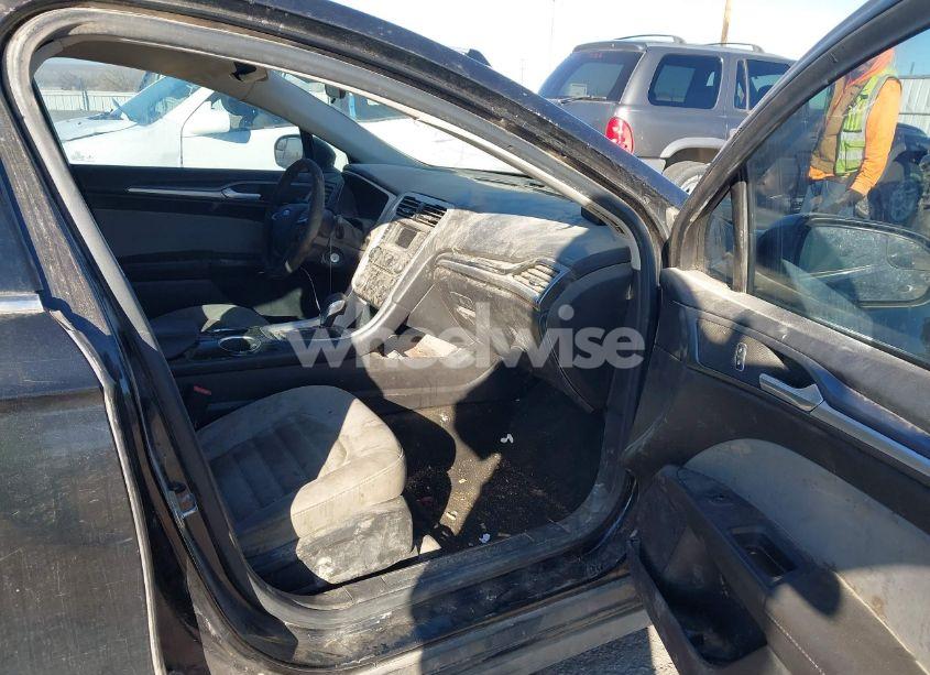 Photo 5 of 2013 Ford Fusion S (VIN 3FA6P0G72DR208286)