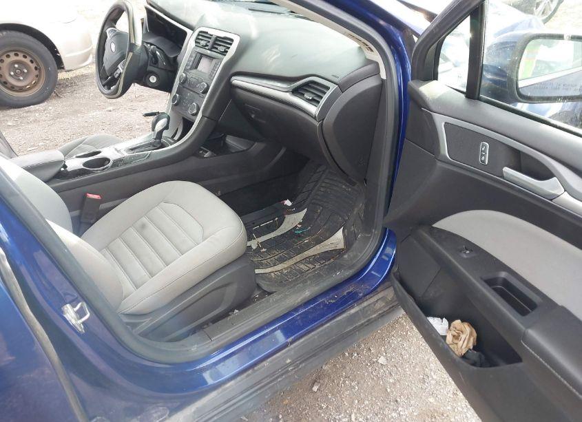 Photo 5 of 2013 Ford Fusion S (VIN 3FA6P0G72DR244057)