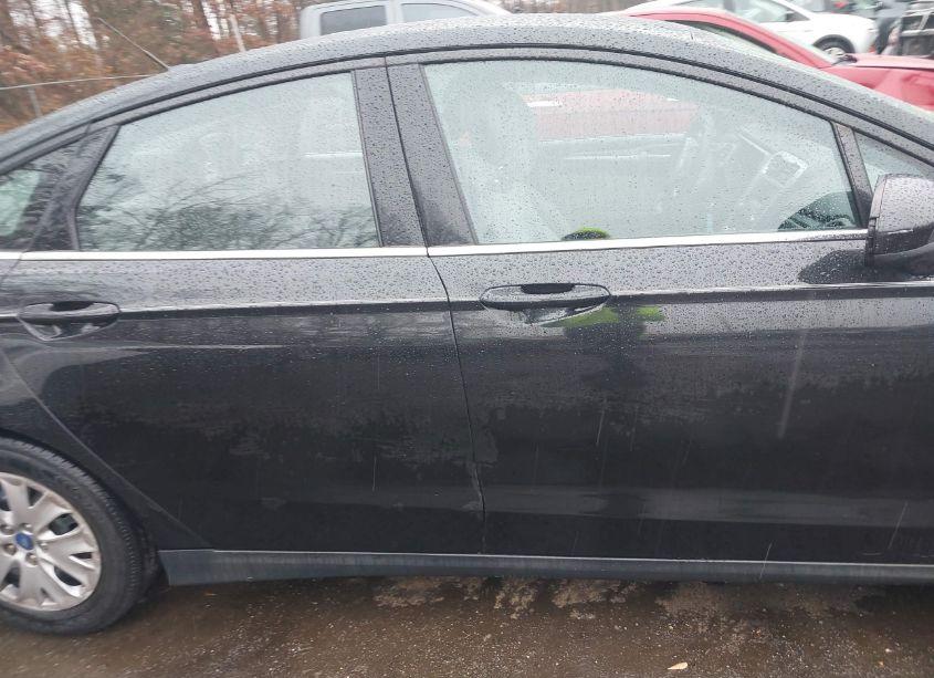 Photo 14 of 2013 Ford Fusion S (VIN 3FA6P0G72DR266107)