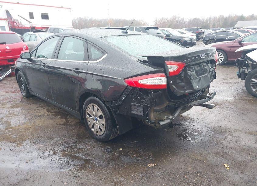 Photo 3 of 2013 Ford Fusion S (VIN 3FA6P0G72DR266107)