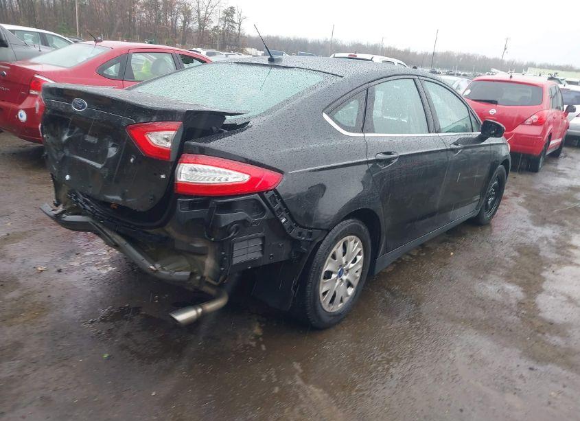 Photo 4 of 2013 Ford Fusion S (VIN 3FA6P0G72DR266107)