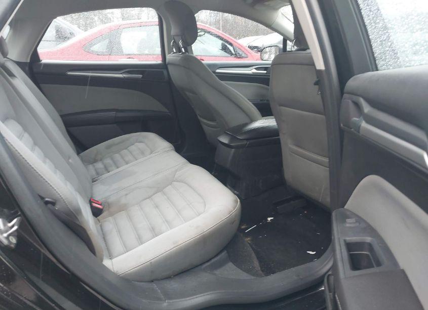 Photo 8 of 2013 Ford Fusion S (VIN 3FA6P0G72DR266107)