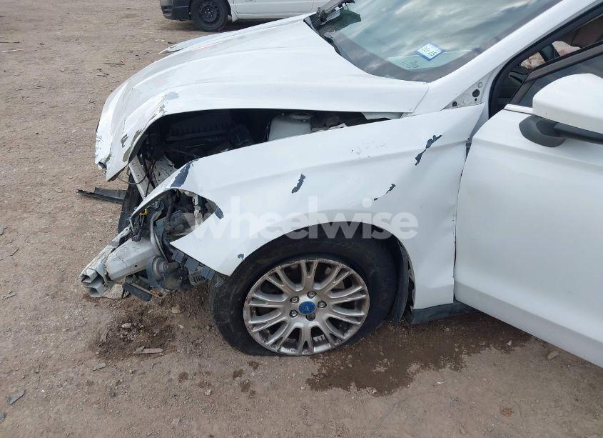 Photo 6 of 2013 Ford Fusion S (VIN 3FA6P0G72DR290780)