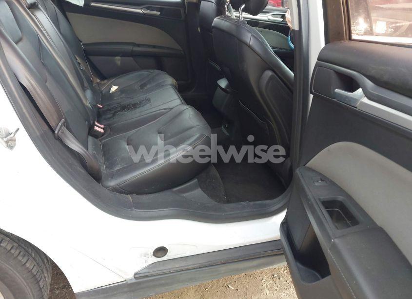 Photo 8 of 2013 Ford Fusion S (VIN 3FA6P0G72DR290780)