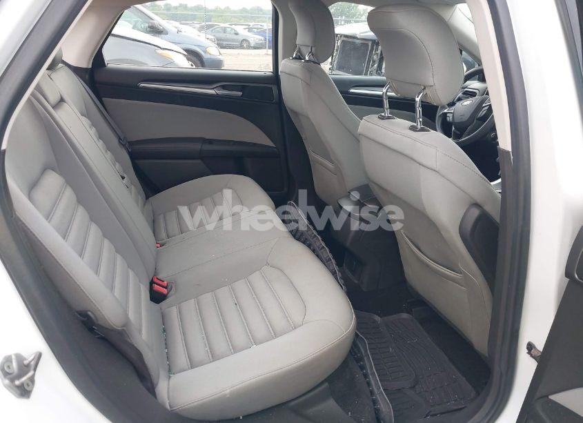 Photo 8 of 2013 Ford Fusion S (VIN 3FA6P0G72DR320148)