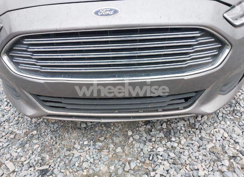 Photo 13 of 2014 Ford Fusion S (VIN 3FA6P0G72ER118234)