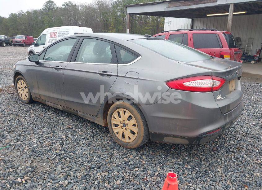 Photo 3 of 2014 Ford Fusion S (VIN 3FA6P0G72ER118234)