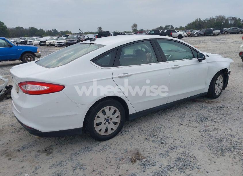 Photo 4 of 2014 Ford Fusion S (VIN 3FA6P0G72ER167451)
