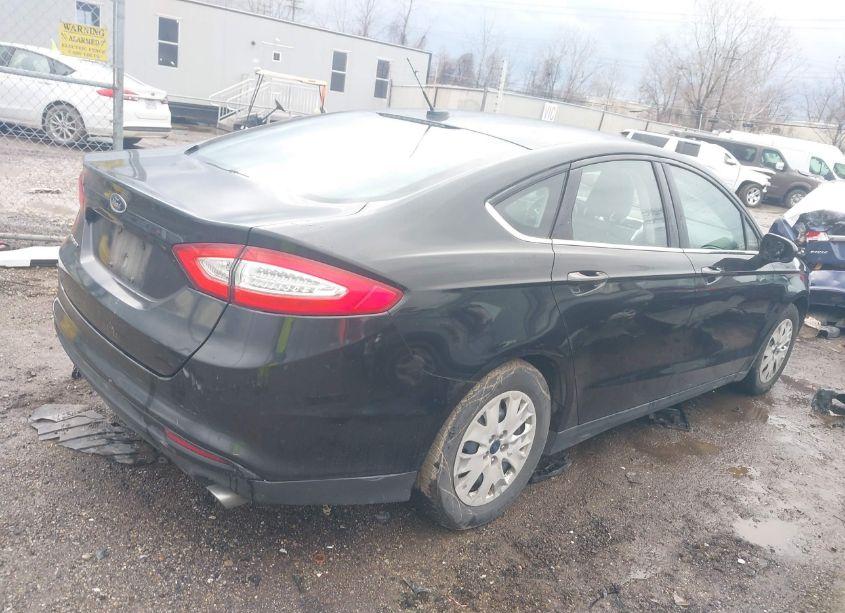 Photo 4 of 2014 Ford Fusion S (VIN 3FA6P0G72ER313427)