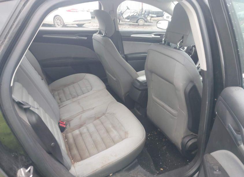 Photo 8 of 2014 Ford Fusion S (VIN 3FA6P0G72ER313427)