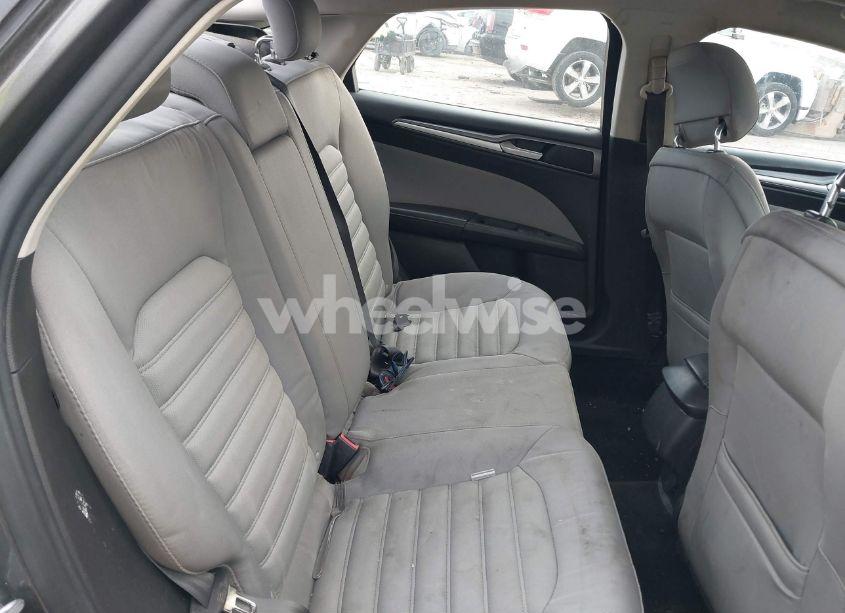 Photo 8 of 2014 Ford Fusion S (VIN 3FA6P0G72ER328882)