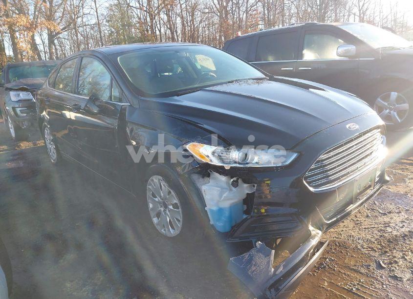 2014 Ford Fusion S (VIN 3FA6P0G72ER348128) main photo