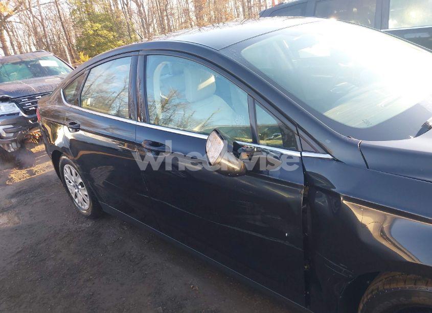 Photo 13 of 2014 Ford Fusion S (VIN 3FA6P0G72ER348128)