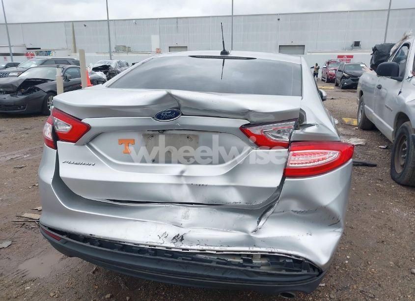 Photo 16 of 2015 Ford Fusion S (VIN 3FA6P0G72FR257264)