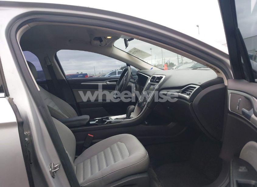 Photo 5 of 2015 Ford Fusion S (VIN 3FA6P0G72FR257264)