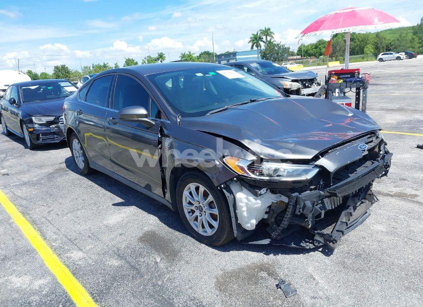 Photo 13 of 2016 Ford Fusion S (VIN 3FA6P0G72GR128622)