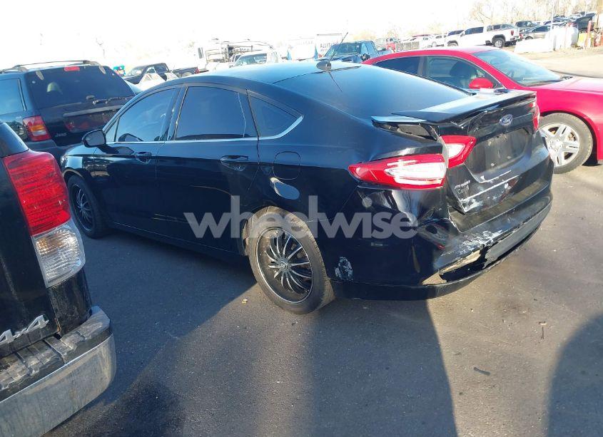 Photo 3 of 2016 Ford Fusion S (VIN 3FA6P0G72GR202251)