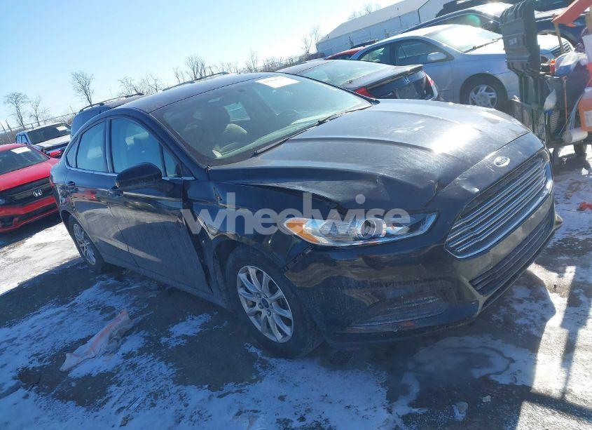 2016 Ford Fusion S (VIN 3FA6P0G72GR376787) main photo