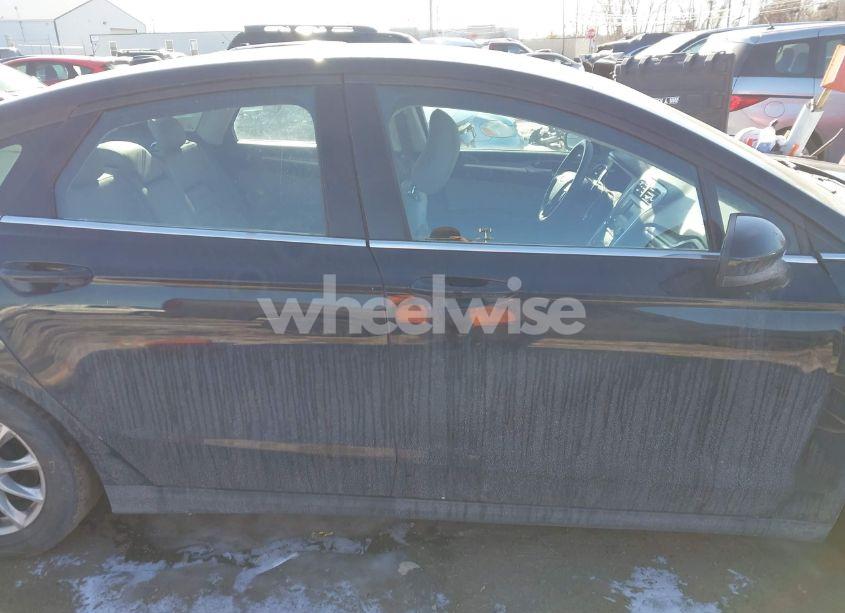 Photo 13 of 2016 Ford Fusion S (VIN 3FA6P0G72GR376787)