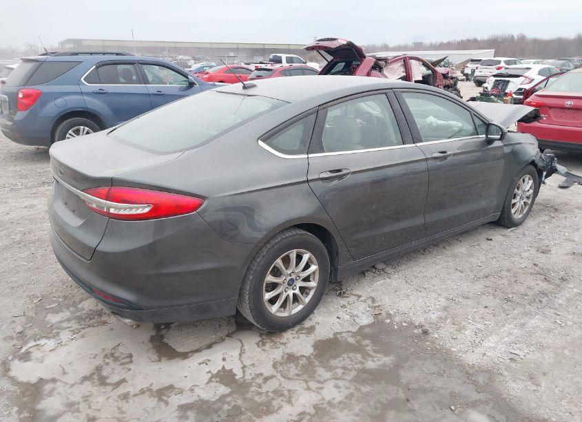 Photo 4 of 2017 Ford Fusion S (VIN 3FA6P0G72HR394367)