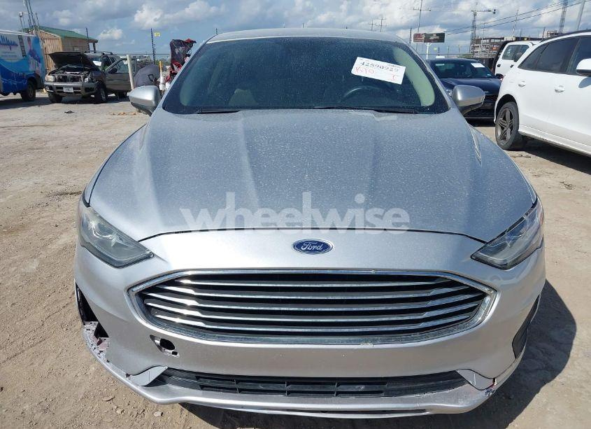 Photo 12 of 2019 Ford Fusion S (VIN 3FA6P0G72KR136048)