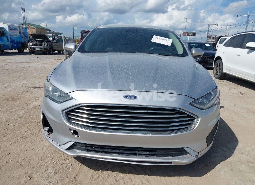 Photo 6 of 2019 Ford Fusion S (VIN 3FA6P0G72KR136048)
