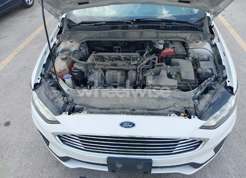 Photo 10 of 2019 Ford Fusion S (VIN 3FA6P0G72KR154050)