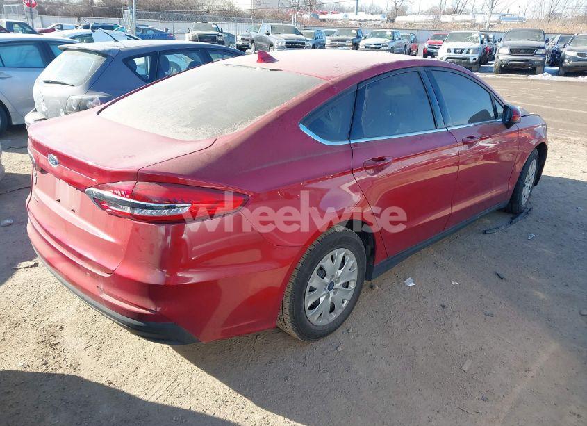 Photo 4 of 2020 Ford Fusion S (VIN 3FA6P0G72LR218587)