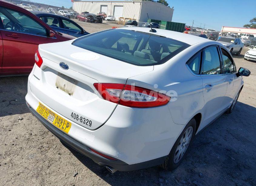 Photo 4 of 2013 Ford Fusion S (VIN 3FA6P0G73DR127958)