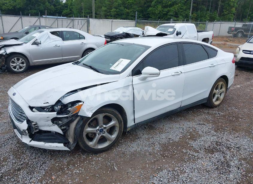 Photo 2 of 2013 Ford Fusion S (VIN 3FA6P0G73DR235898)