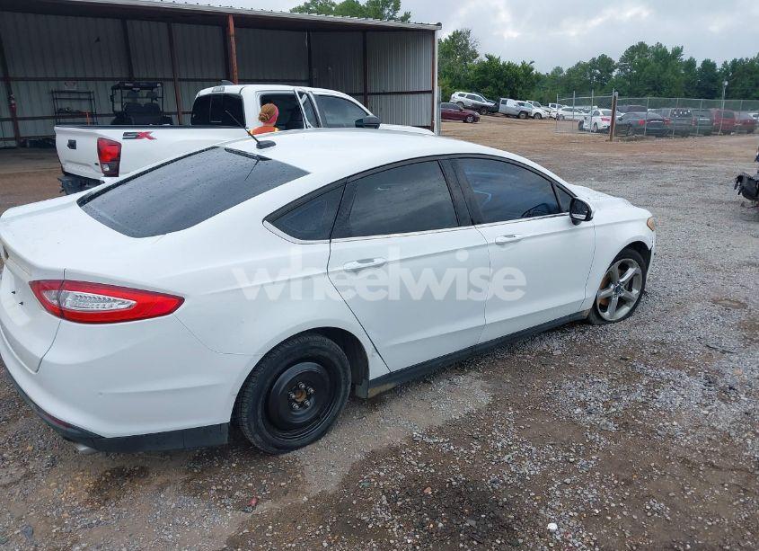 Photo 4 of 2013 Ford Fusion S (VIN 3FA6P0G73DR235898)