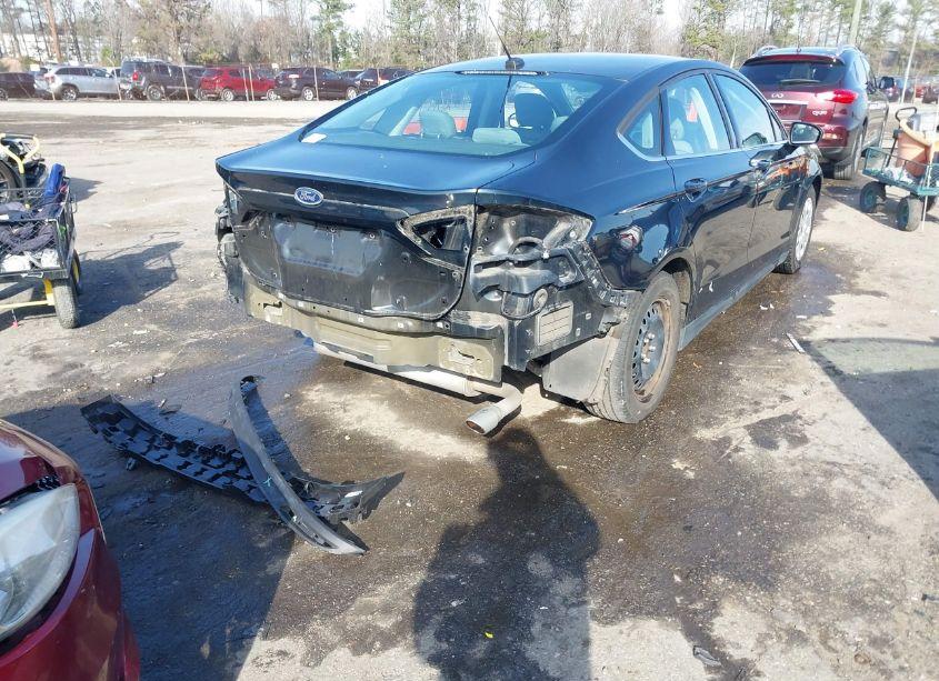 Photo 4 of 2014 Ford Fusion S (VIN 3FA6P0G73ER251679)