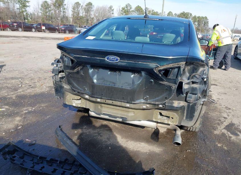 Photo 6 of 2014 Ford Fusion S (VIN 3FA6P0G73ER251679)