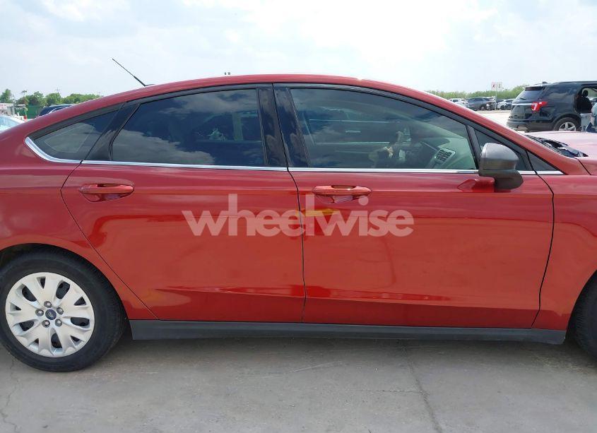 Photo 13 of 2014 Ford Fusion S (VIN 3FA6P0G73ER254906)