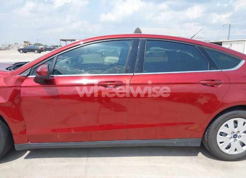 Photo 14 of 2014 Ford Fusion S (VIN 3FA6P0G73ER254906)