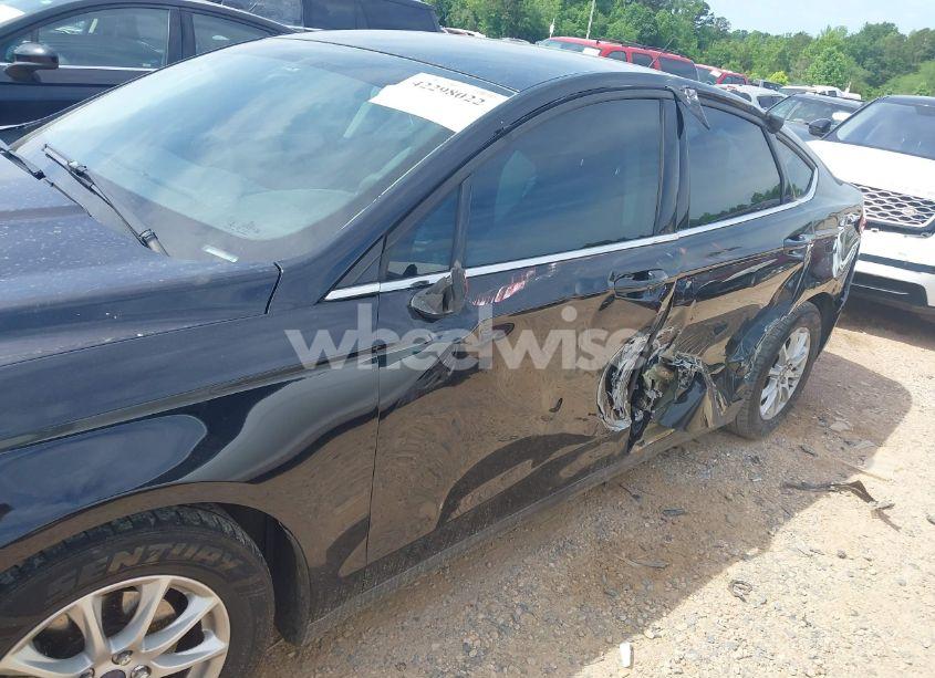 Photo 6 of 2016 Ford Fusion S (VIN 3FA6P0G73GR121162)