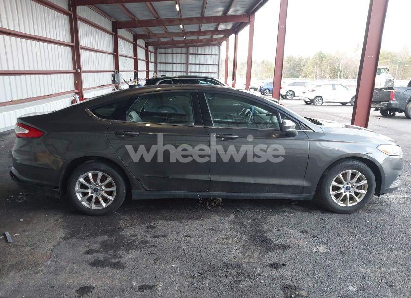 Photo 13 of 2016 Ford Fusion S (VIN 3FA6P0G73GR177327)