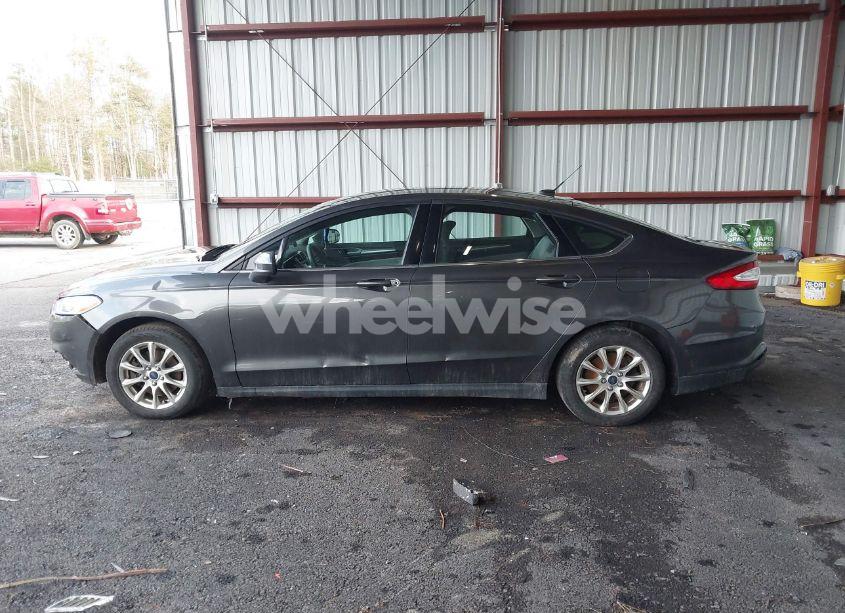 Photo 14 of 2016 Ford Fusion S (VIN 3FA6P0G73GR177327)
